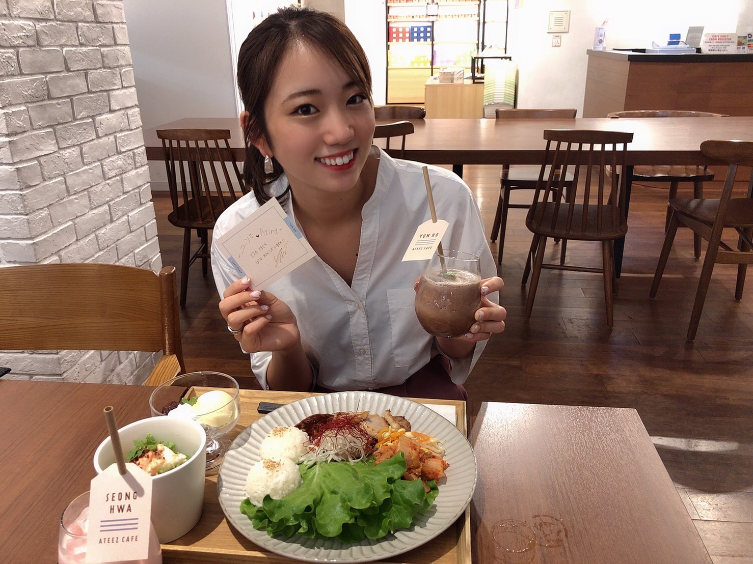 韓国出身8人組ボーイズグループ『ATEEZ』のコラボカフェ「ATEEZ