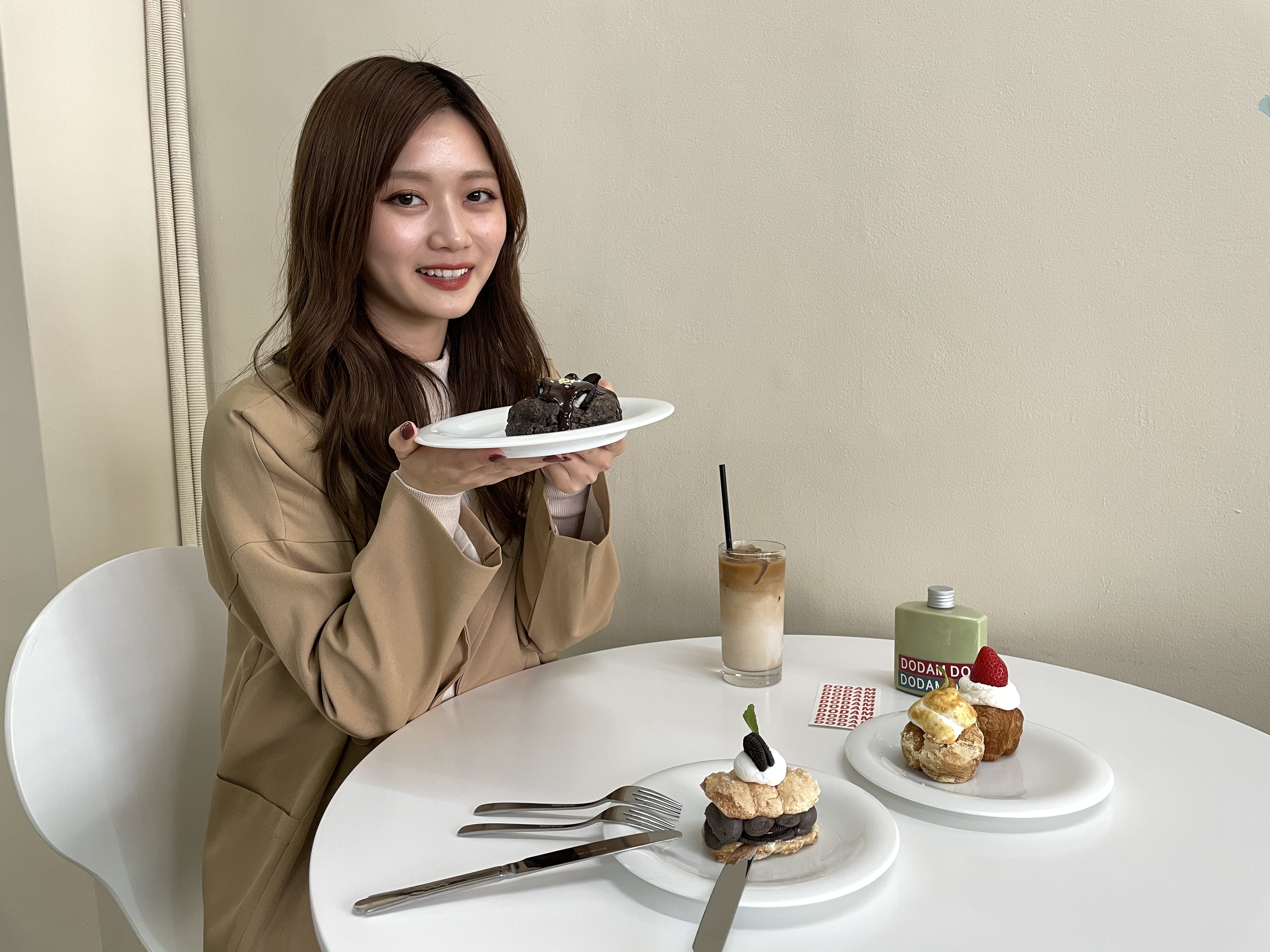 インスタ映えの韓国カフェ Dodam Cafe ドダムカフェ が堀江にオープンしたよ 1 1 大阪ミナミじゃーなる
